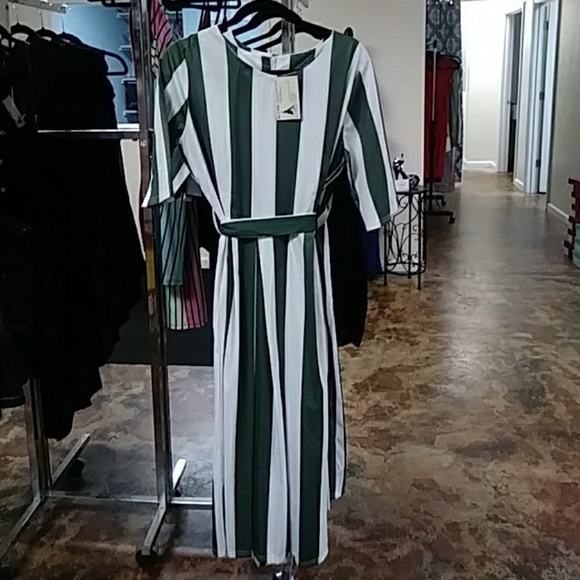 💘DRESS DRESS !! - Picture 1 of 2